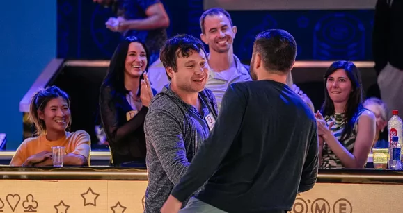 Chip dumping escancarado no heads-up por um bracelete: promoção com bônus de um milhão gera escândalo