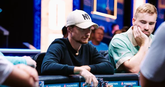 Brasil chega longe no Main Event da WSOP 2025, mas último representante cai no Dia 8