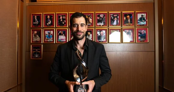 Nick Schulman entra para o Hall da Fama do Poker aos 40 anos