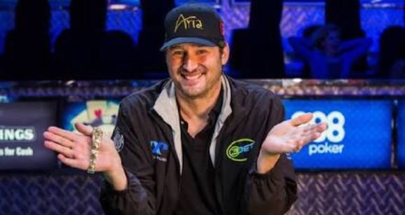 Aconteceu nas redes sociais: bilionários dizendo que Hellmuth é o melhor da história, fracasso no Bellagio e muito mais