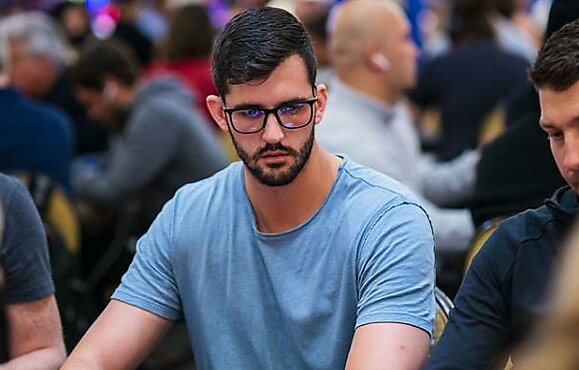 Justin Saliba analisa duas mãos cruciais que o levaram ao seu segundo bracelete