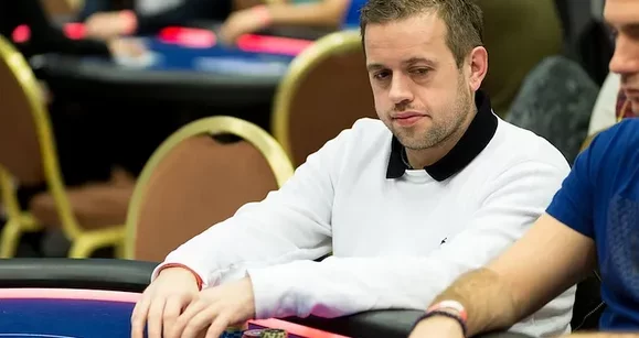 Kenny Hallaert: "Não estou entre os melhores, mas no Main Event da WSOP meu EV é maior do que o de muitos top-regs"