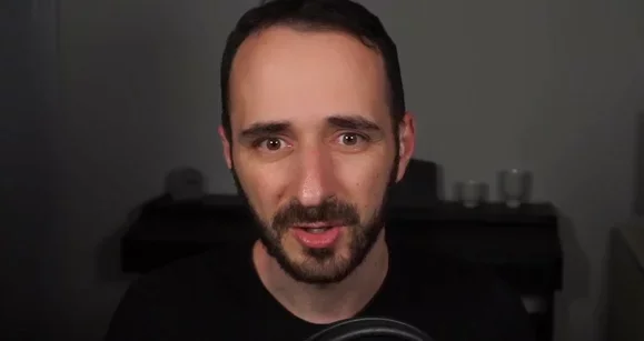 “Eu era um maníaco de check-raise!”; o melhor do Twitter de Uri Peleg