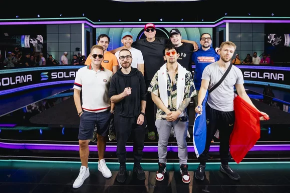 Conheça os 9 jogadores da mesa final do Main Event da WSOP 2026
