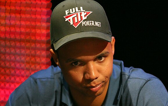 Mãos Históricas XIV: Os melhores também erram, estrelando Phil Ivey
