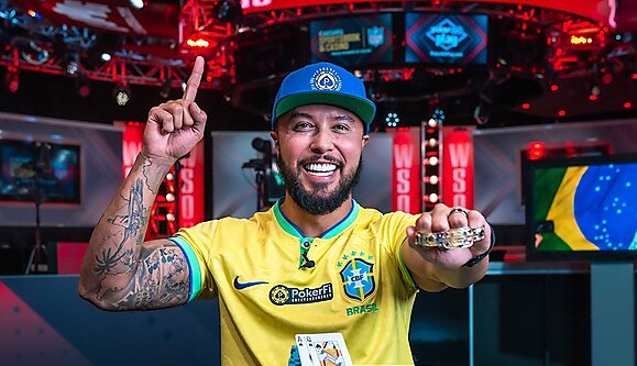 Com direito a "ramirada", Rafael Reis conquista primeiro bracelete do Brasil na WSOP 2023