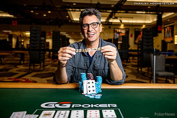 Yuri Martins para no heads-up em último evento da WSOP 2023; título fica com Paul Berger