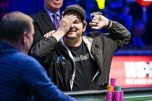 10 boas razões para não jogar poker