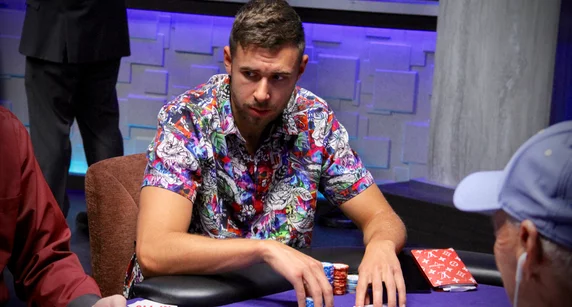 Jogador profissional de poker perde bolada ao recusar acordo em Fantasy Game da NFL