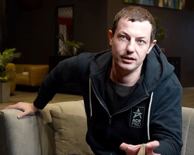 Em meio a polêmicas por dívidas, Tom Dwan se torna embaixador do ACR