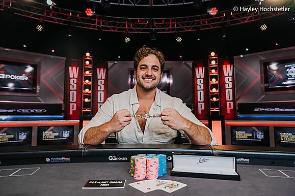 João Simão é eliminado no Evento One Drop da WSOP; confira as mãos