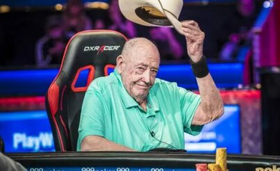 Mundo do poker presta homenagens a Doyle Brunson
