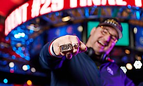 Phil Hellmuth: "Todo mundo está obcecado com seu amado GTO, e eu vou continuar ganhando dinheiro até os 90 anos"