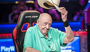 Mundo do poker presta homenagens a Doyle Brunson