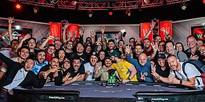 Brasileiro Yuri Martins Dzivielevski conquista terceiro bracelete da WSOP na carreira