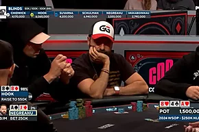Daniel Negreanu faz suas leituras clássicas em evento da WSOP