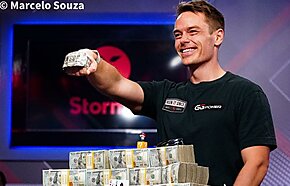 Relembrando a WSOP 2022: Campeão do Main Event que perdeu o patrimônio com criptomoedas e o tiroteio que não aconteceu